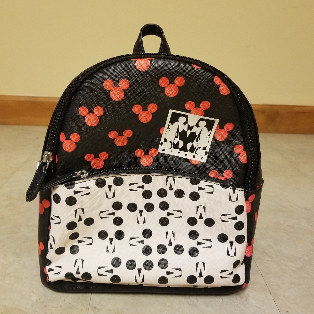 NWOT, Disney Dani Danielle Nicole Mickey Mouse Backpack Bag, Black Red White.